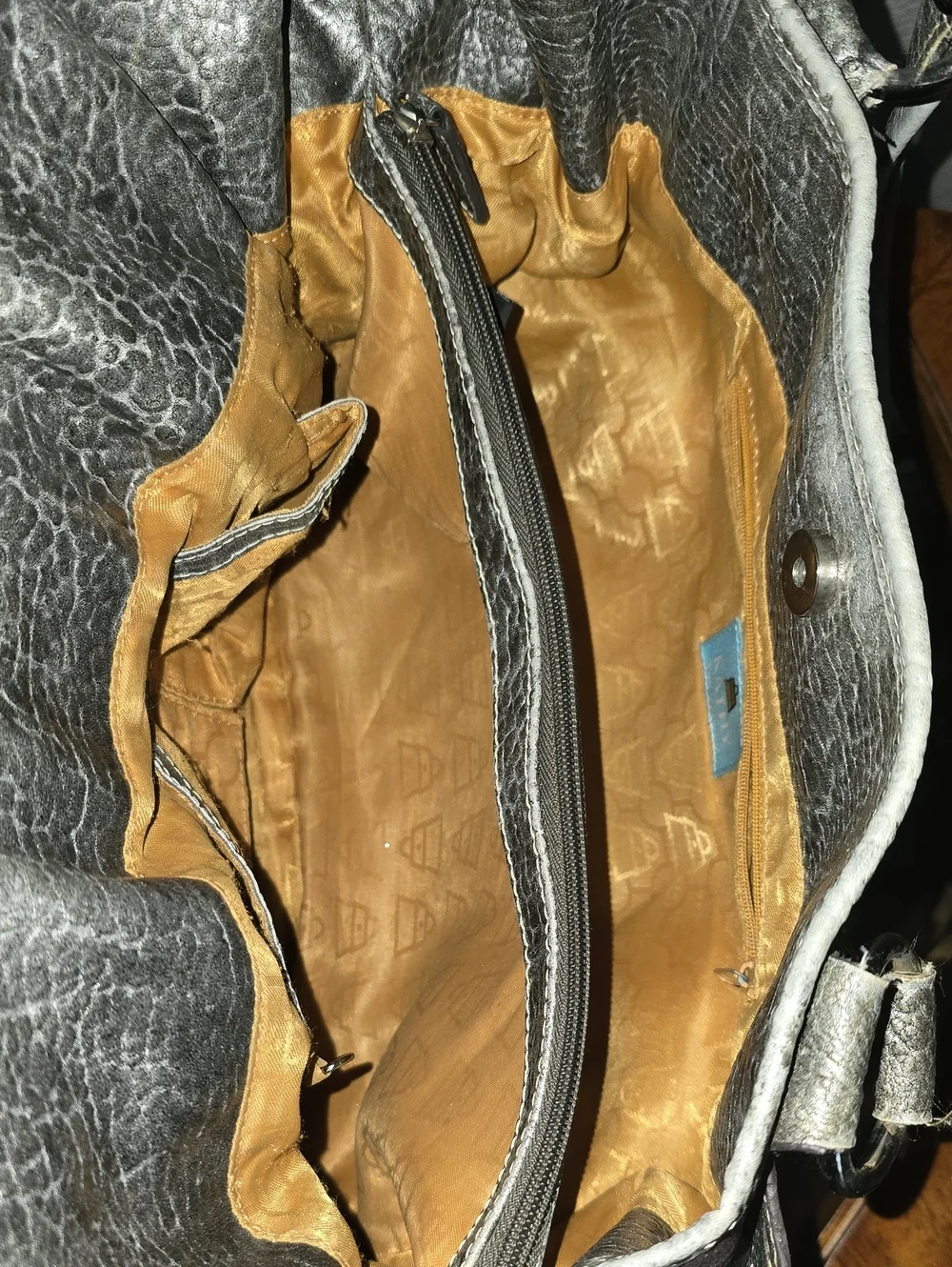 Kathy Van Zeeland vintage hobo Bag Y2K-era collection